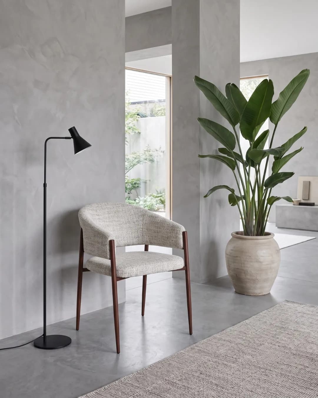 Design Eetkamerstoel Lotus | Beige | Walnoot sfeer